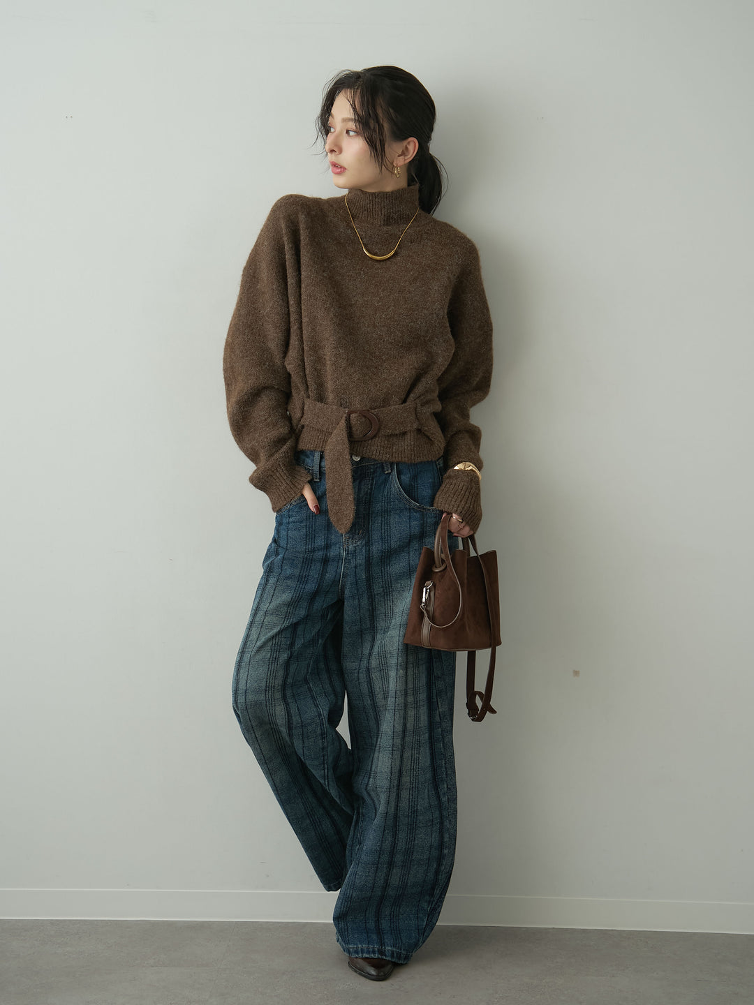 [予約]ウエストベルトハイネックニットトップス/brown