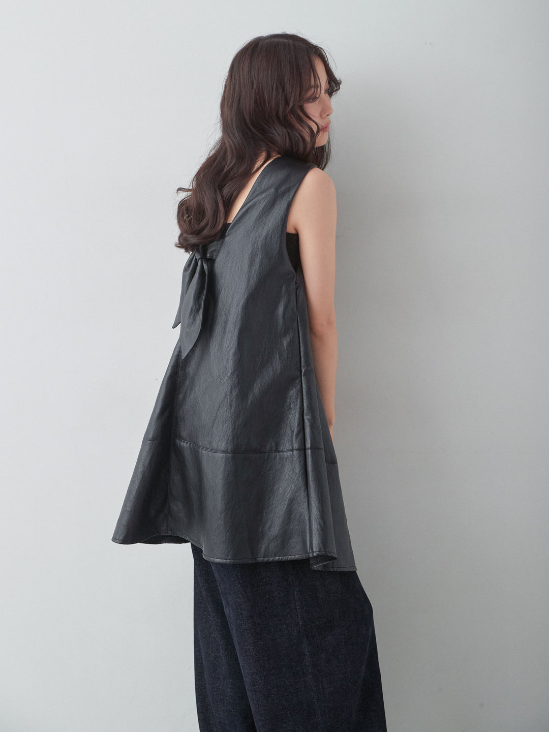 [予約]レザータッチミニワンピース/black