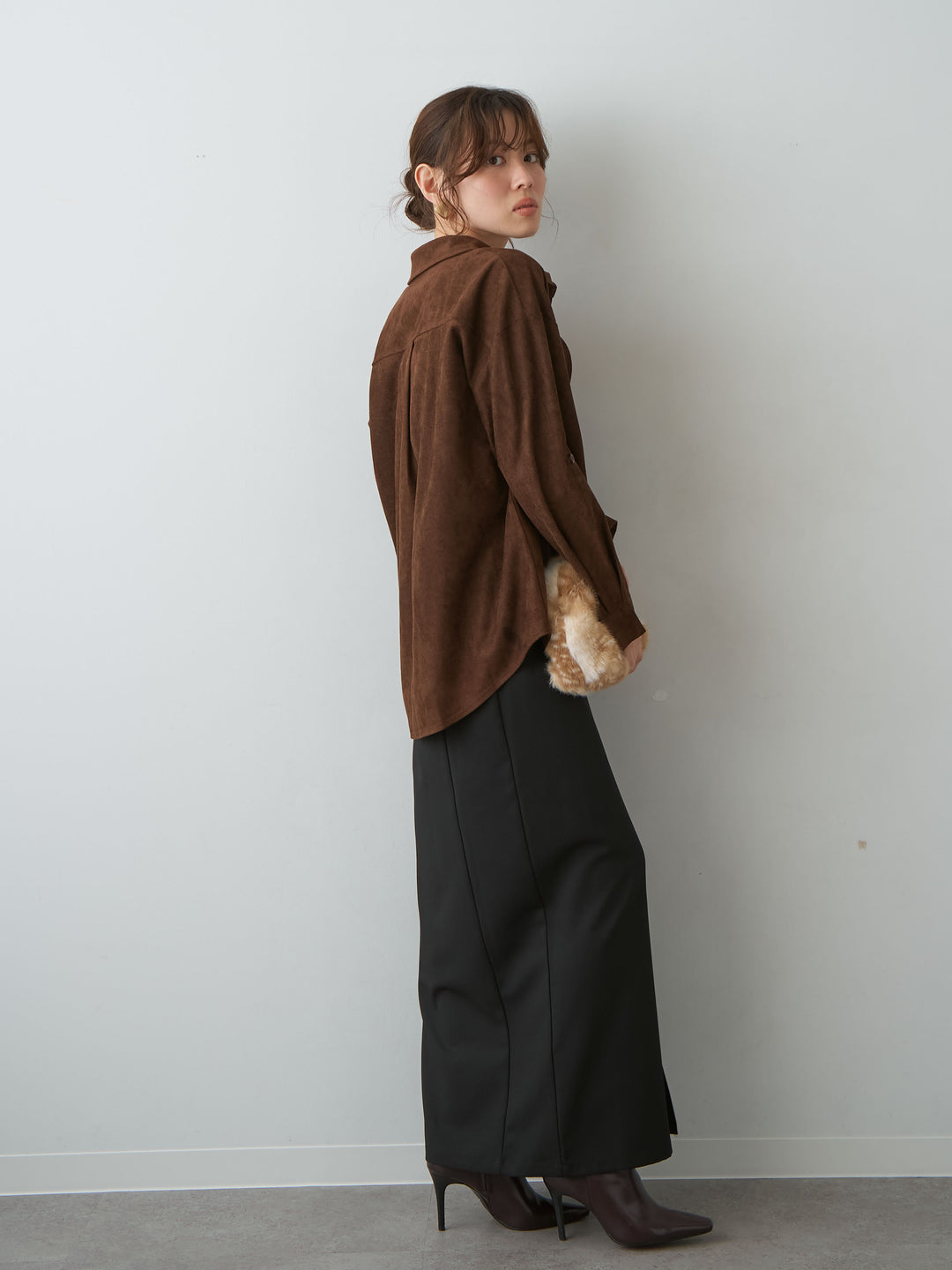 [SET]スウェードタッチWポケットシャツ+クレープデシンフラップ付きストレートスカート(2set)