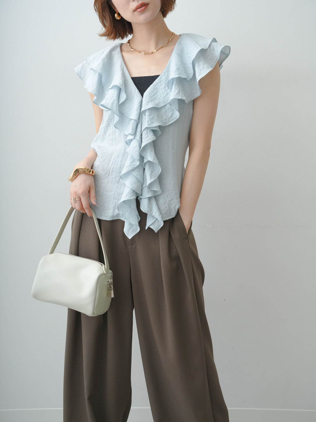【預購】雙層荷葉邊無袖襯衫 / 淺藍色