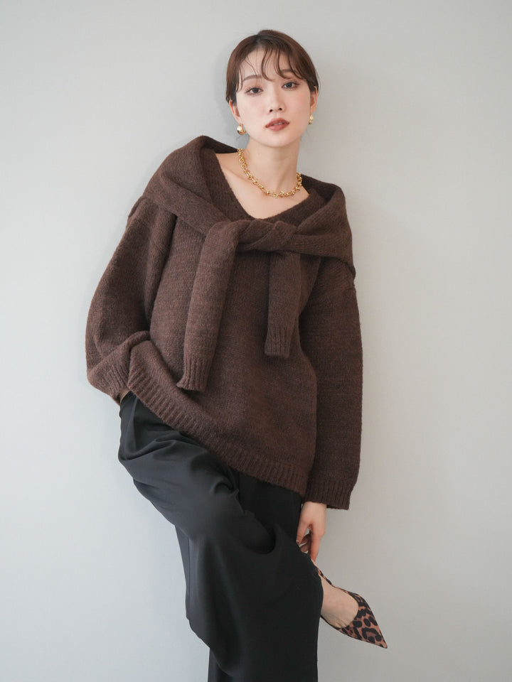 [予約]ストール付きVネックニットプルオーバー/brown