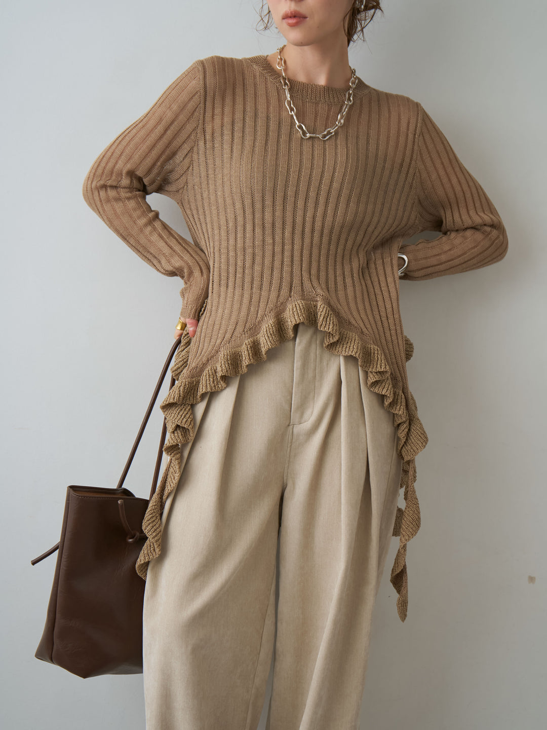 [予約]ヘムフリル透かし編みニットトップス/beige