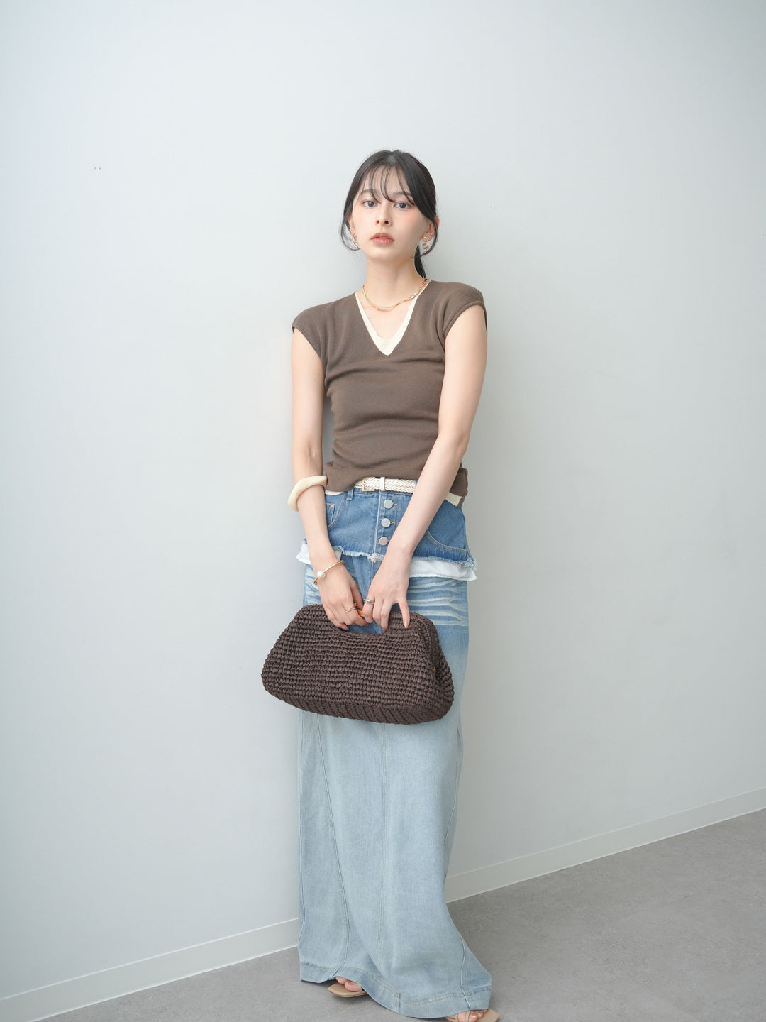 [予約]フロントレイヤードVネックニットトップス/brown