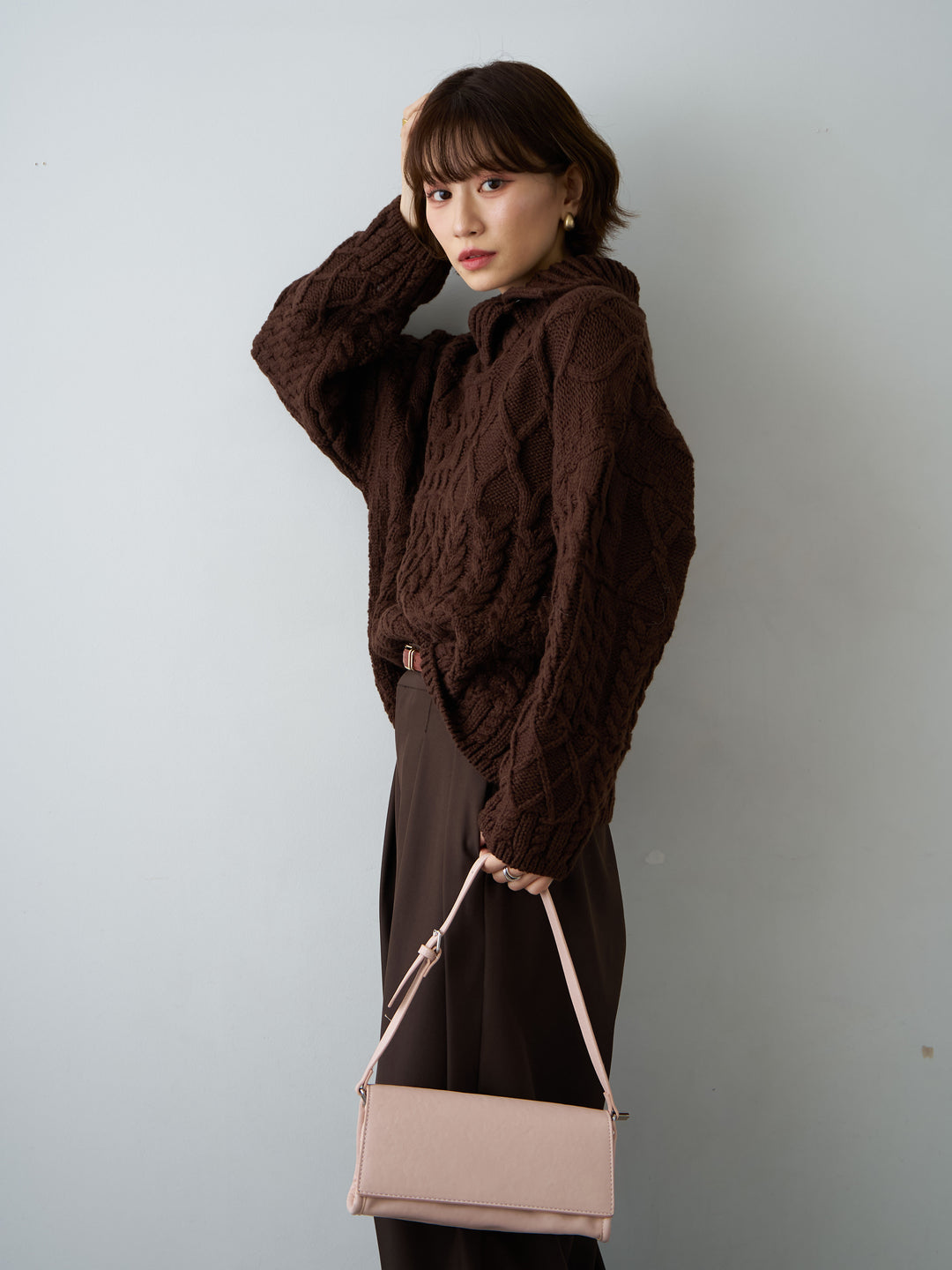 [予約]ネックボタンミックスケーブルニットトップス/brown