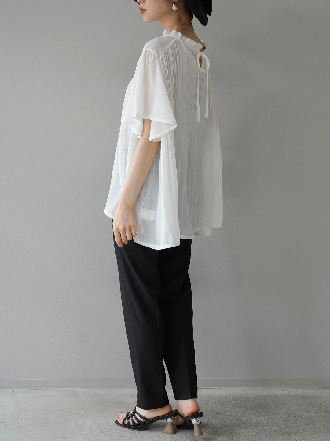 [SET] Chiffon pleated blouse + easy tapered pants (2set)
