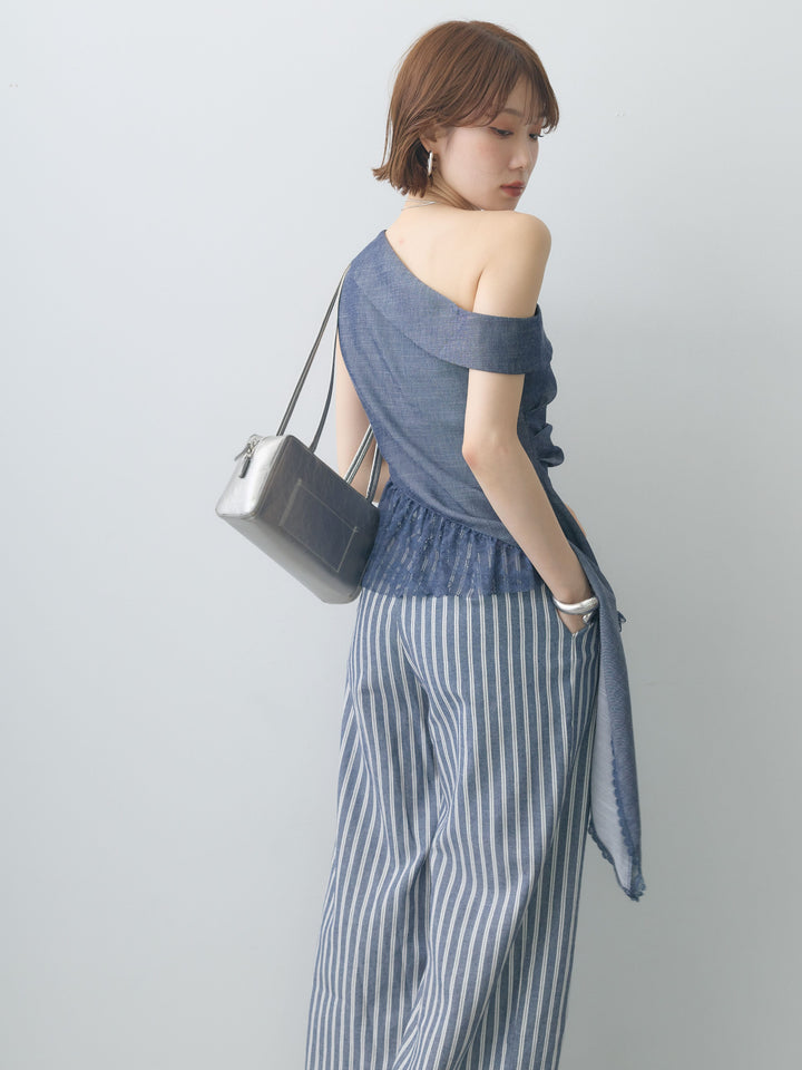 [予約]アシンメトリーラッフルレースヘムトップス/blue