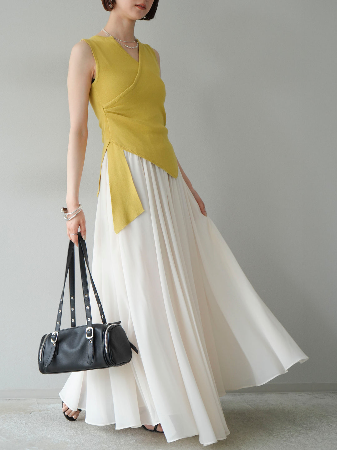 [SET]カシュクールノースリーブニットトップス+シフォンフレアスカート(2set)