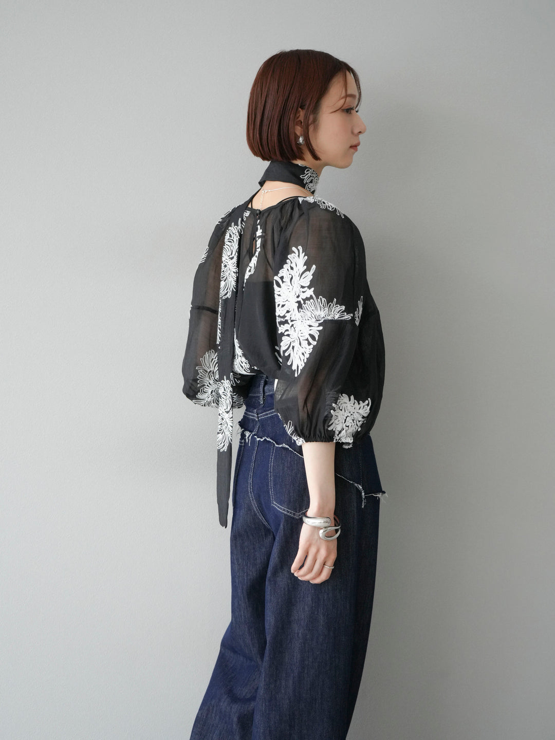 [予約]刺繍シアーバルーンスリーブブラウス/ブラック