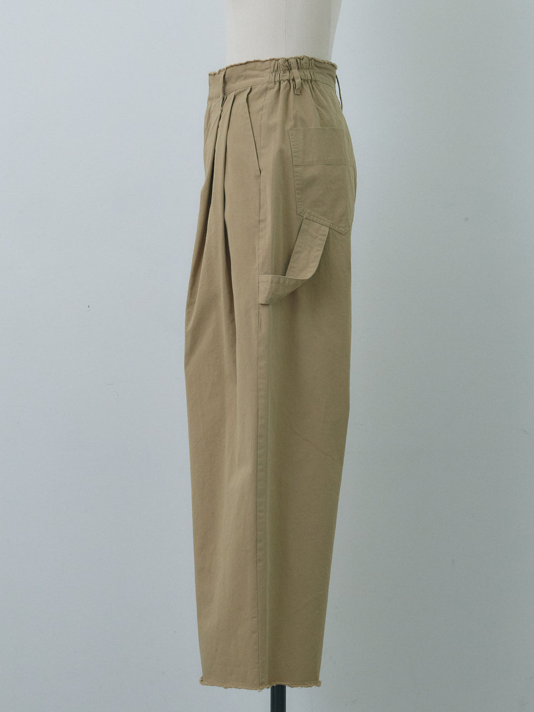 [予約]カットオフコットンツイルタックワイドパンツ/beige