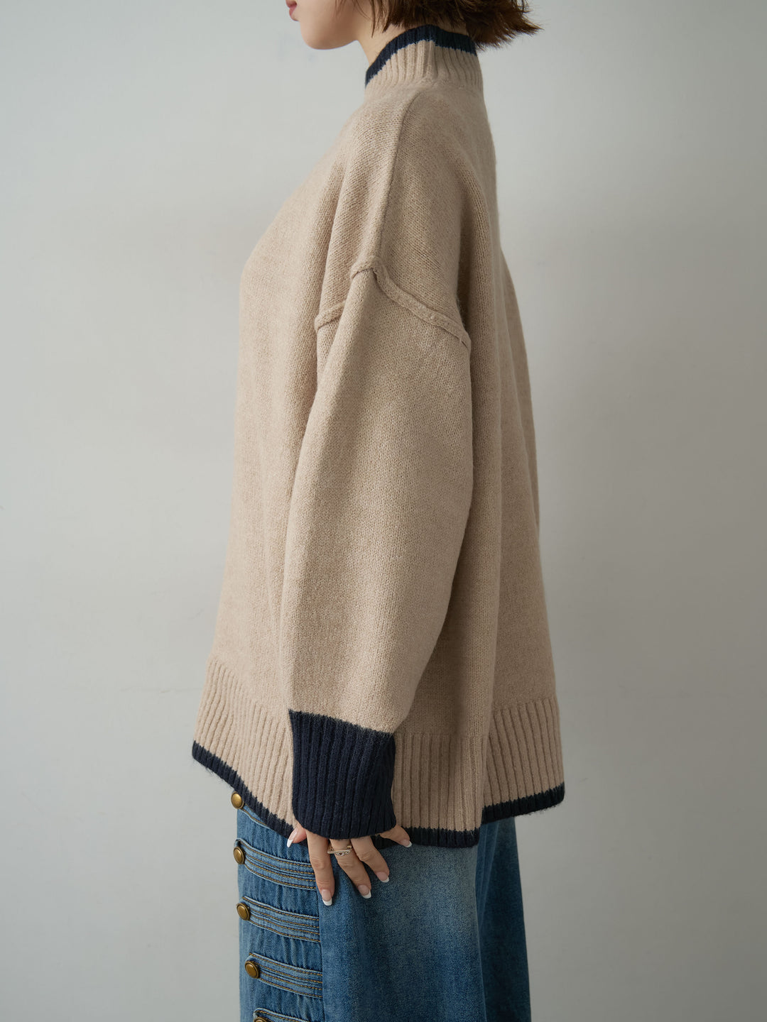 [予約]センターラインバイカラーワイドニットトップス/beige