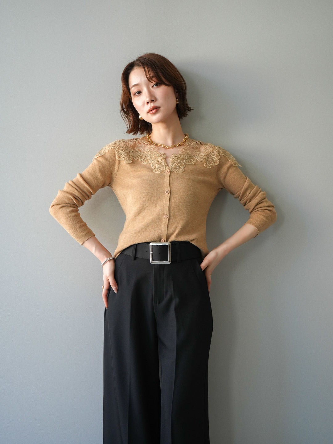 [予約]ショルダーレースニットカーディガン/beige