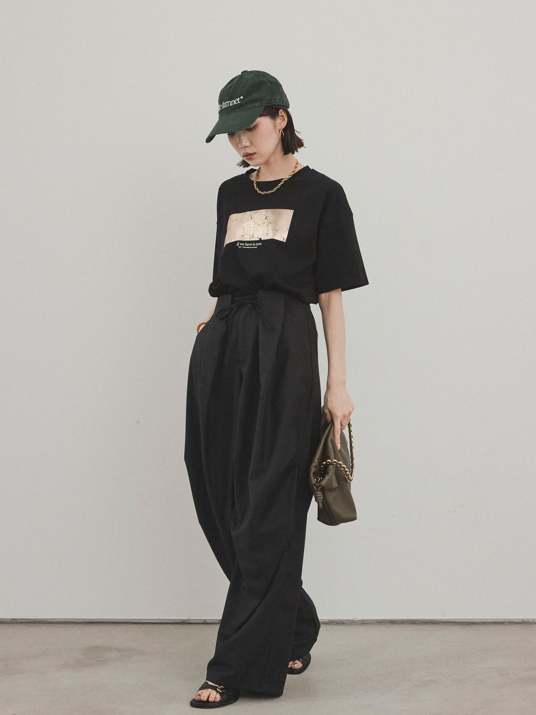 [SET]箔プリントドライタッチコットンTEE +デザインループサイドタックパンツ(2set)