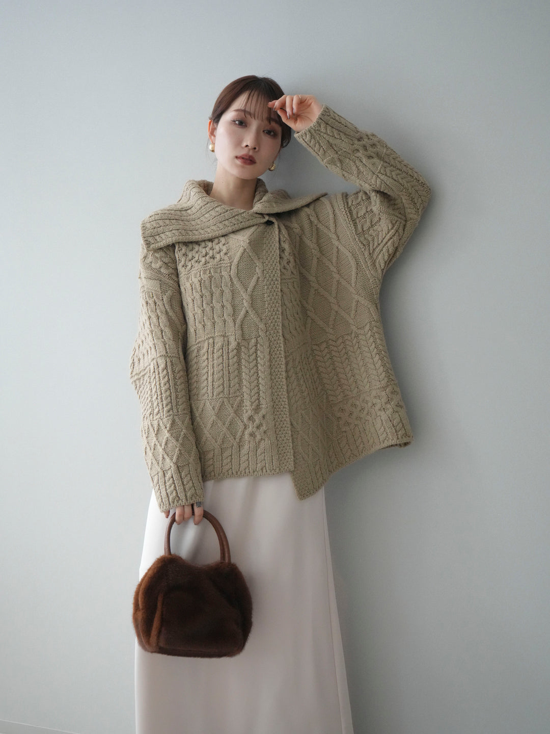 [予約]ケーブル編みデザインニットカーディガン/beige