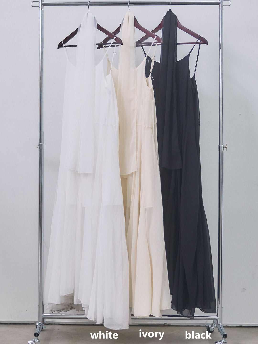 【Allure】[SET]ボウタイシアーキャミワンピース+ボウタイシアーキャミワンピース(2set)